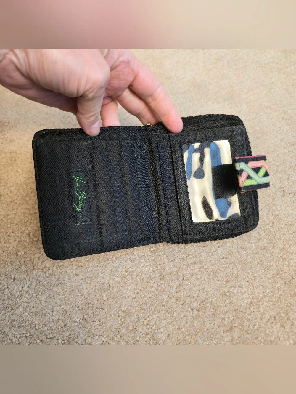 Vera Bradley wallet, retired pattern - Picture 5 of 6